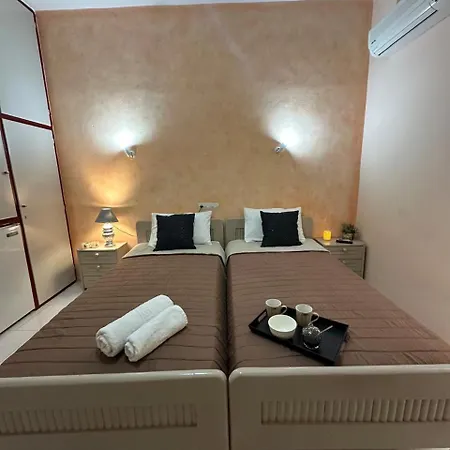 Papaioannou Aparts Affittacamere 3*