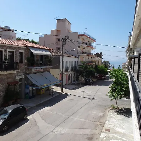 Papaioannou Aparts